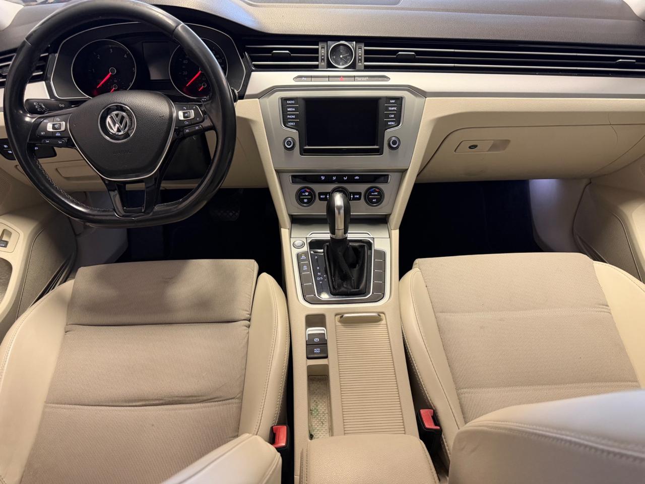 Volkswagen Passat 2.0 TDI DSG Comfortline BlueMotion Technology