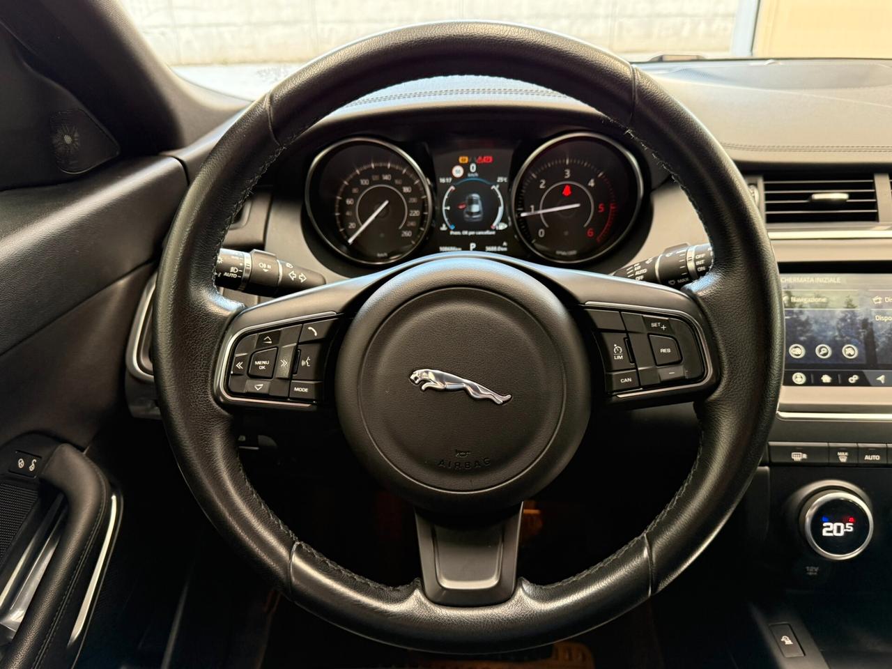 Jaguar E-Pace 2.0D 150 CV AWD aut. R-Dynamic S