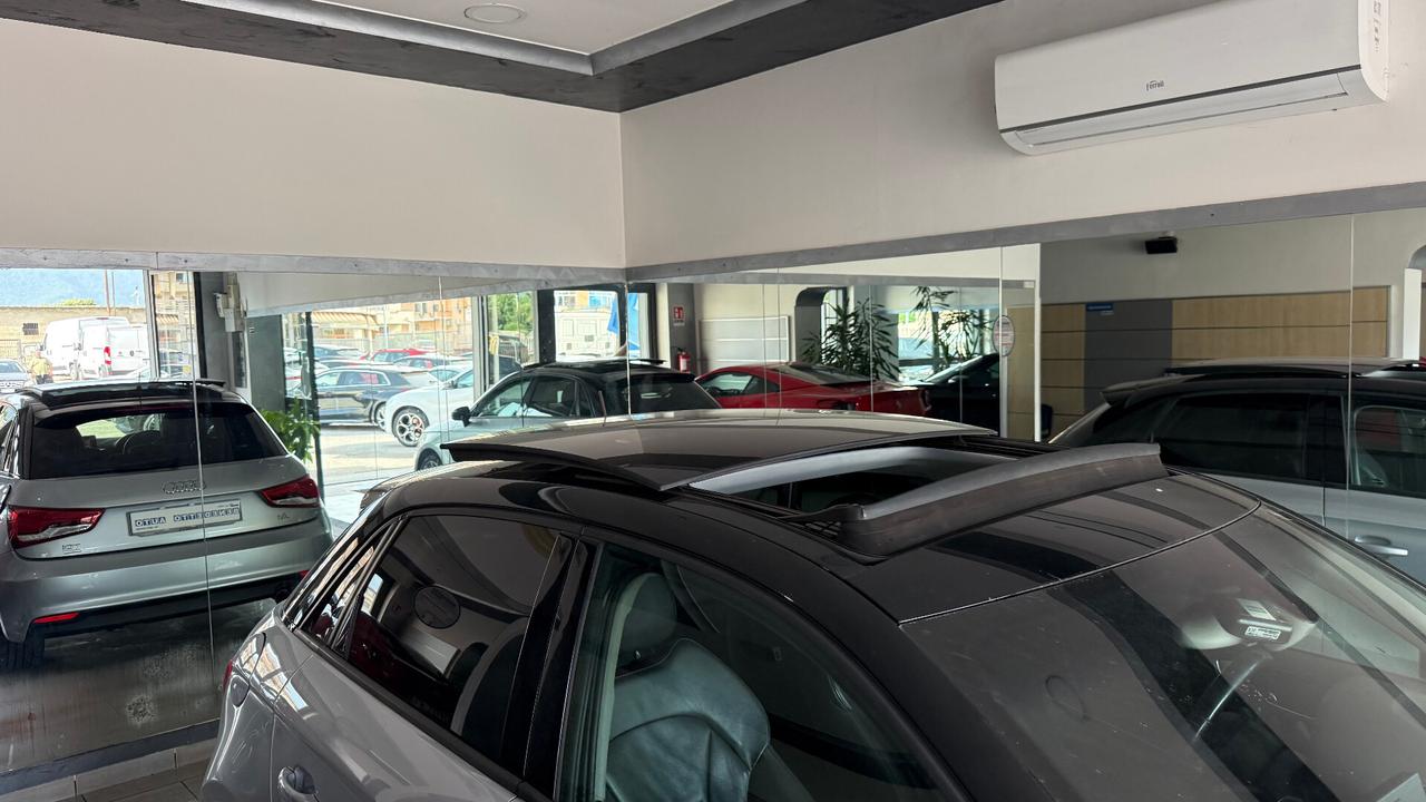 AUDI A1 1.4 TDI S TRONIC TETTO APRIBILE
