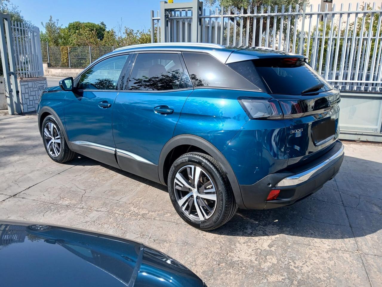Peugeot 3008 BlueHDi 130 S&S EAT8 Allure