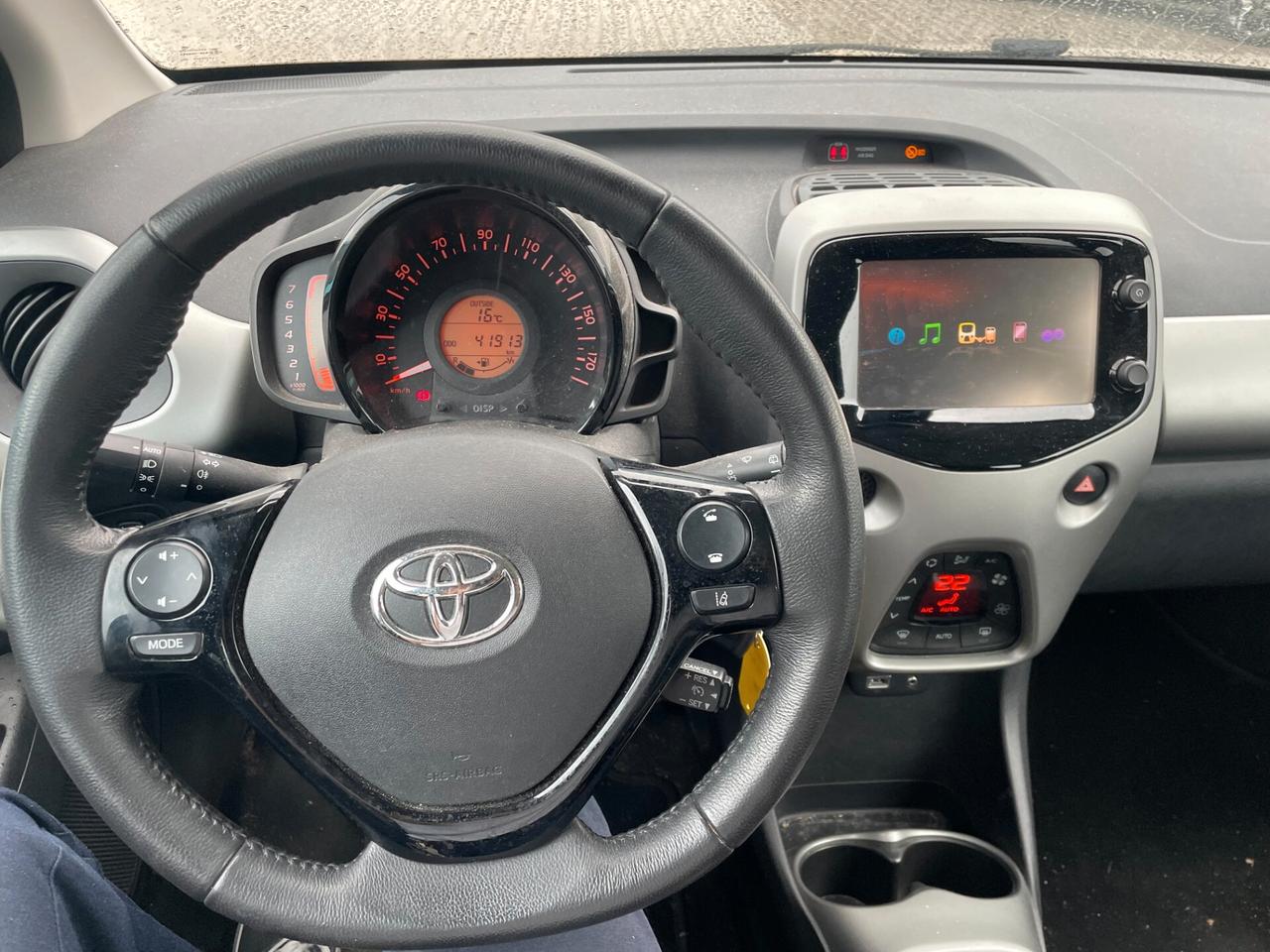 Toyota Aygo 1.0 VVT-i 69 CV 5 porte x-wave PREZZO REALE