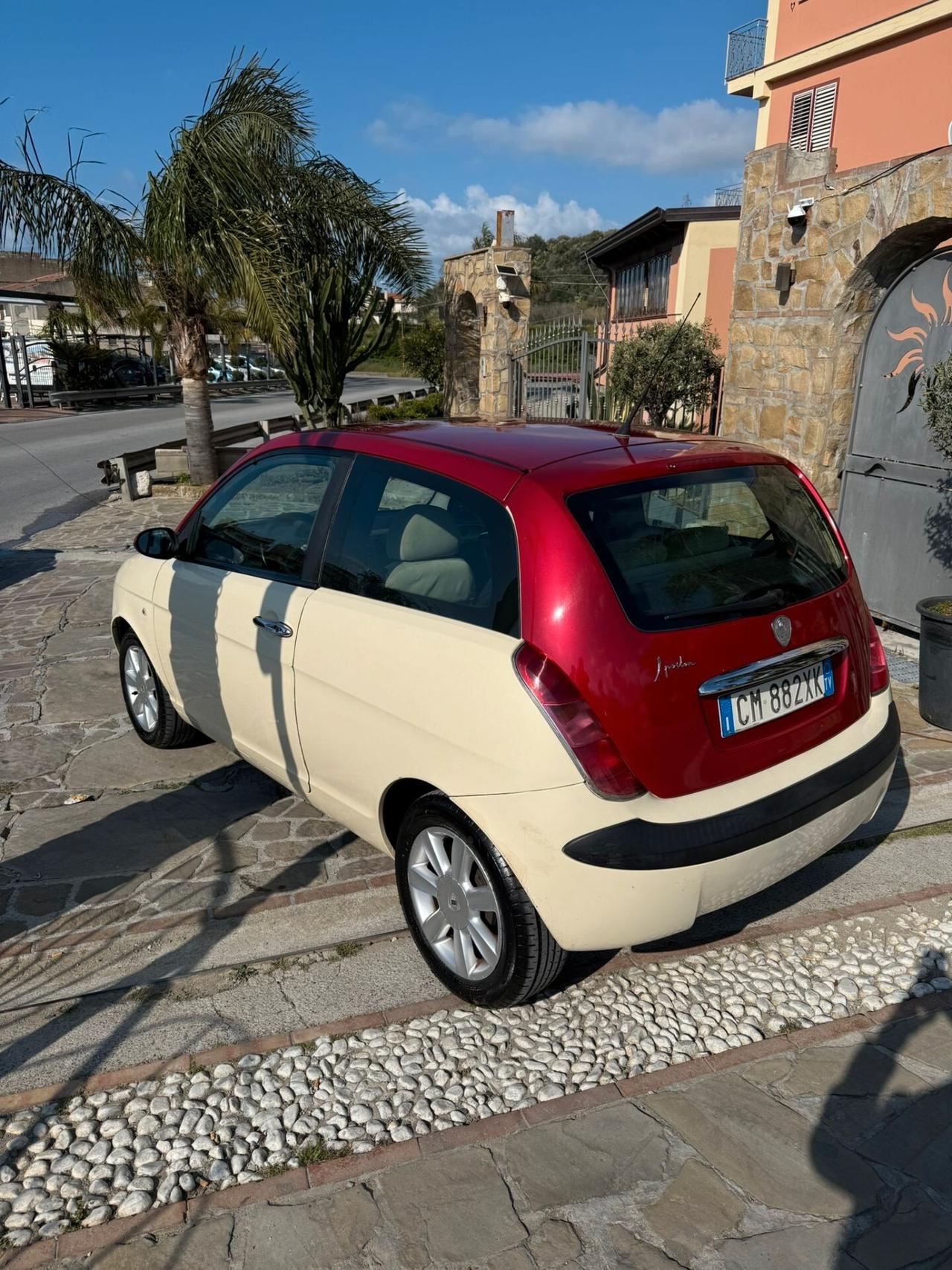 Lancia Ypsilon 1.3 MJT 75 CV Oro Giallo