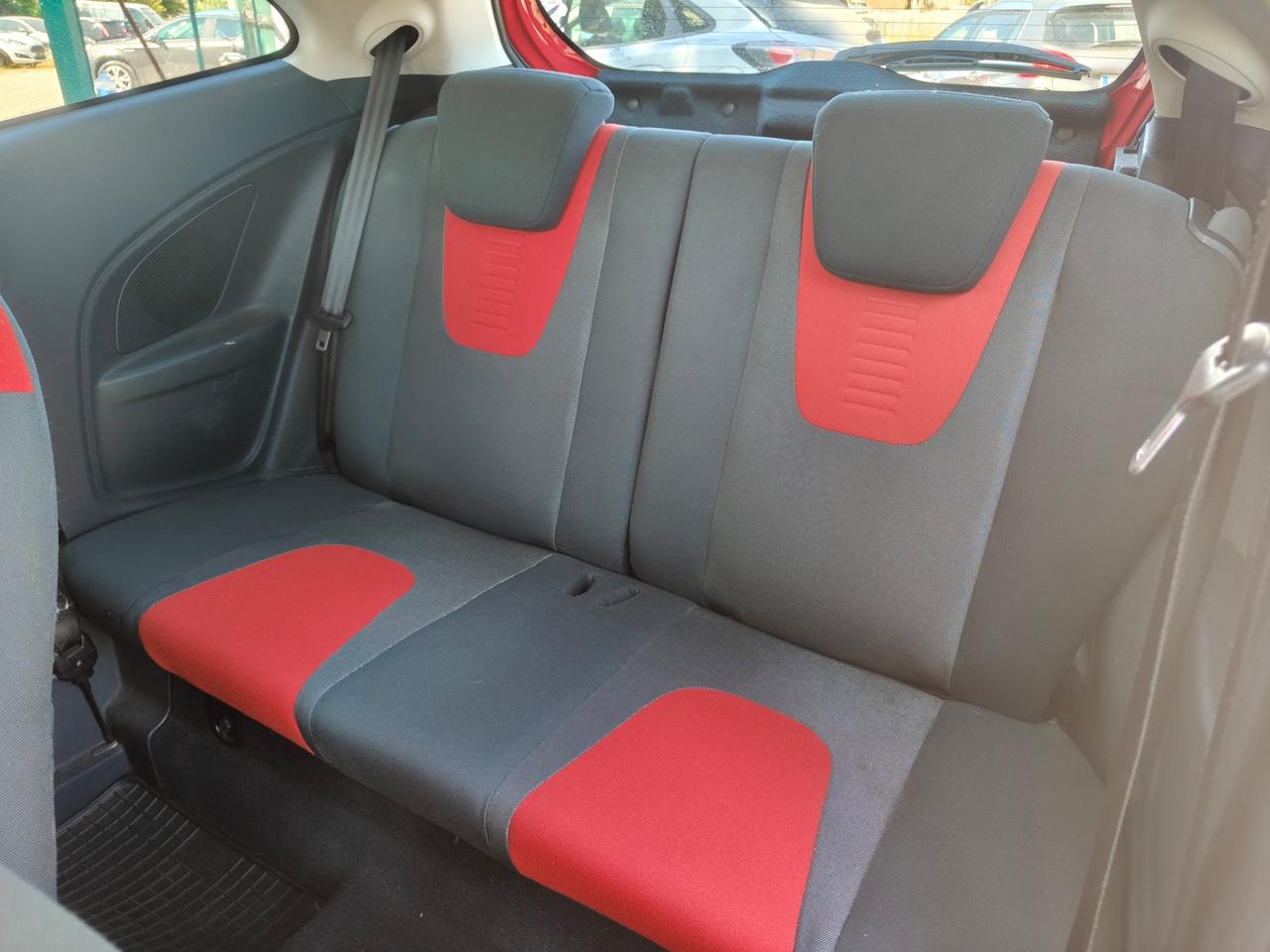 Ford Ka 1.3 TDCi 75CV Titanium OK NEOPATENTATI