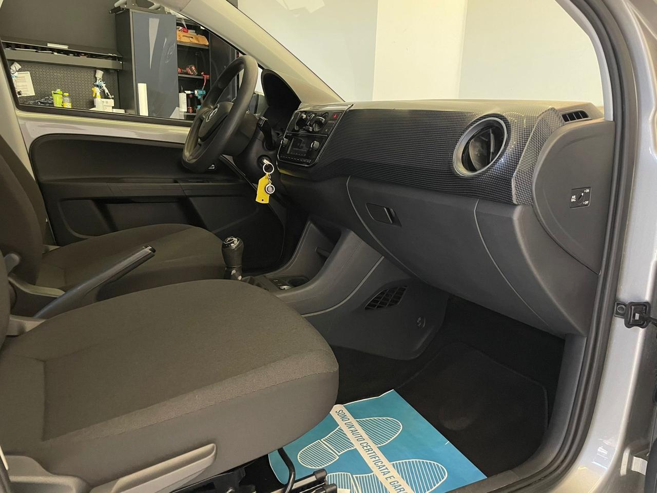 Volkswagen up! 1.0 benzina Move up!