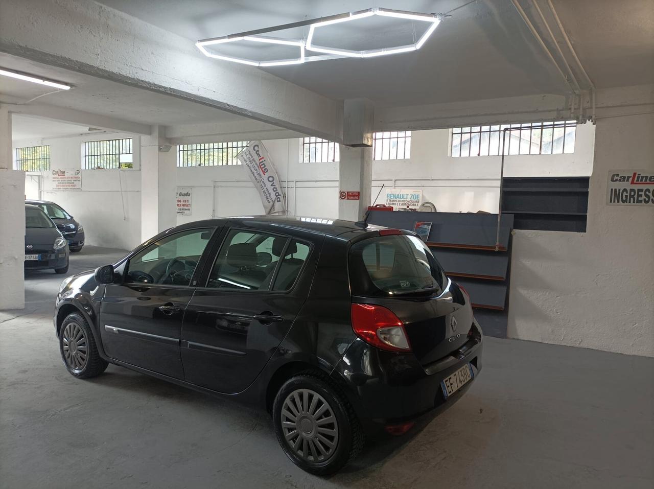 Renault Clio 1.2 16V (IN TRATTATIVA)