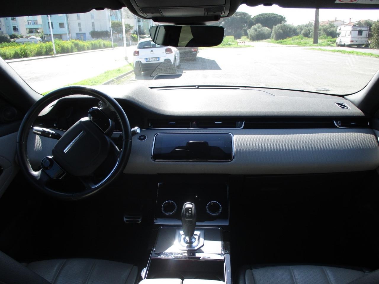 Land Rover Range Evoque 2.0 TD4. 150 CV R-Dynamic HSE