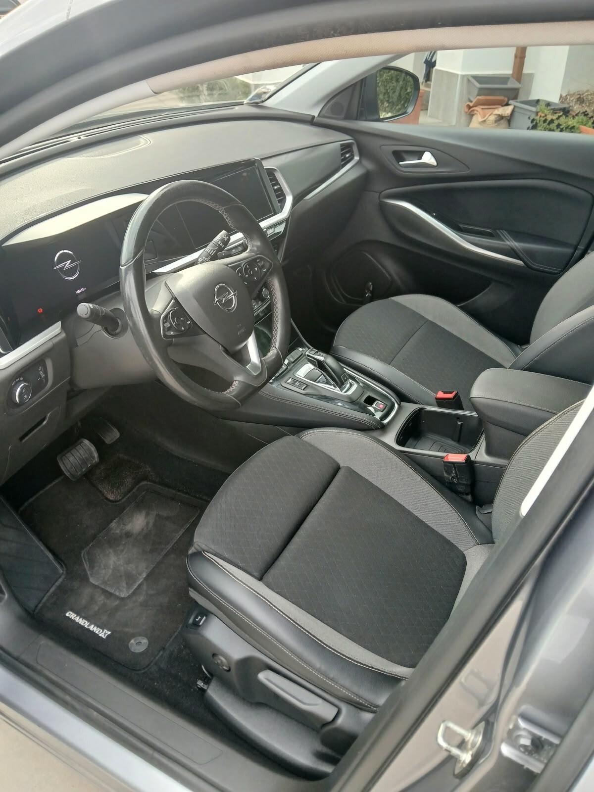 Opel Grandland 1.5 diesel Ecotec aut. Business Elegance