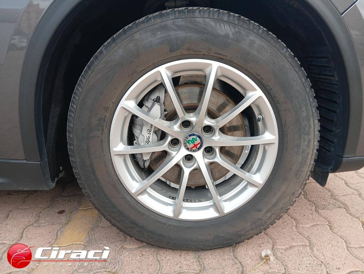 Alfa Romeo Stelvio 2.2 Turbodiesel 190 CV AT8 Q4 Business