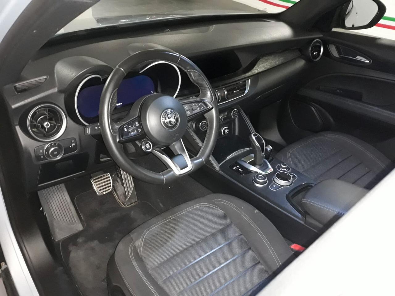 Alfa Romeo Stelvio 2.2 Turbodiesel 210 CV AT8 Q4 Super