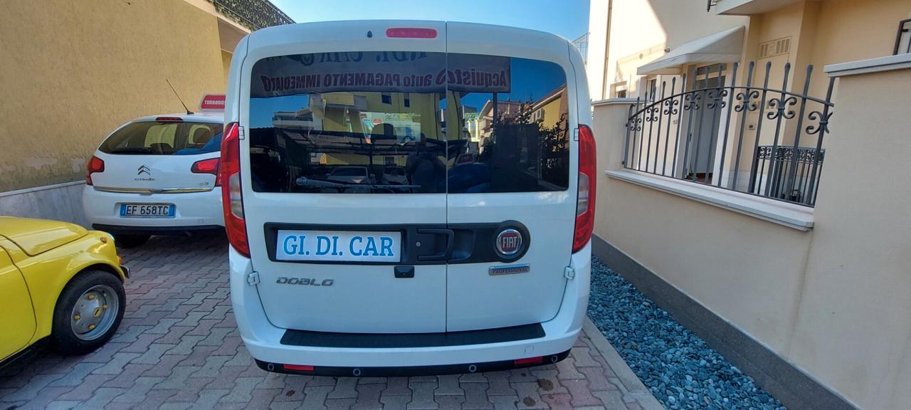 DOBLO" COMBI N1 BUSINESS 1,6 MTJ DIESEL 120 CV NAVI RETROCAMERA CRUISE SENSORI IMPECCABILE