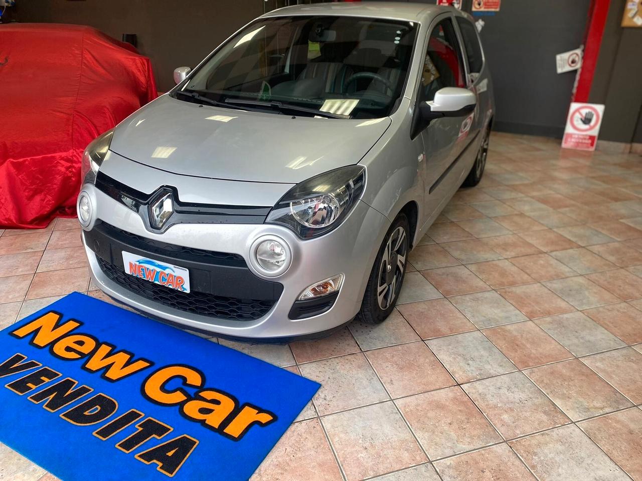 RENAULT TWINGO