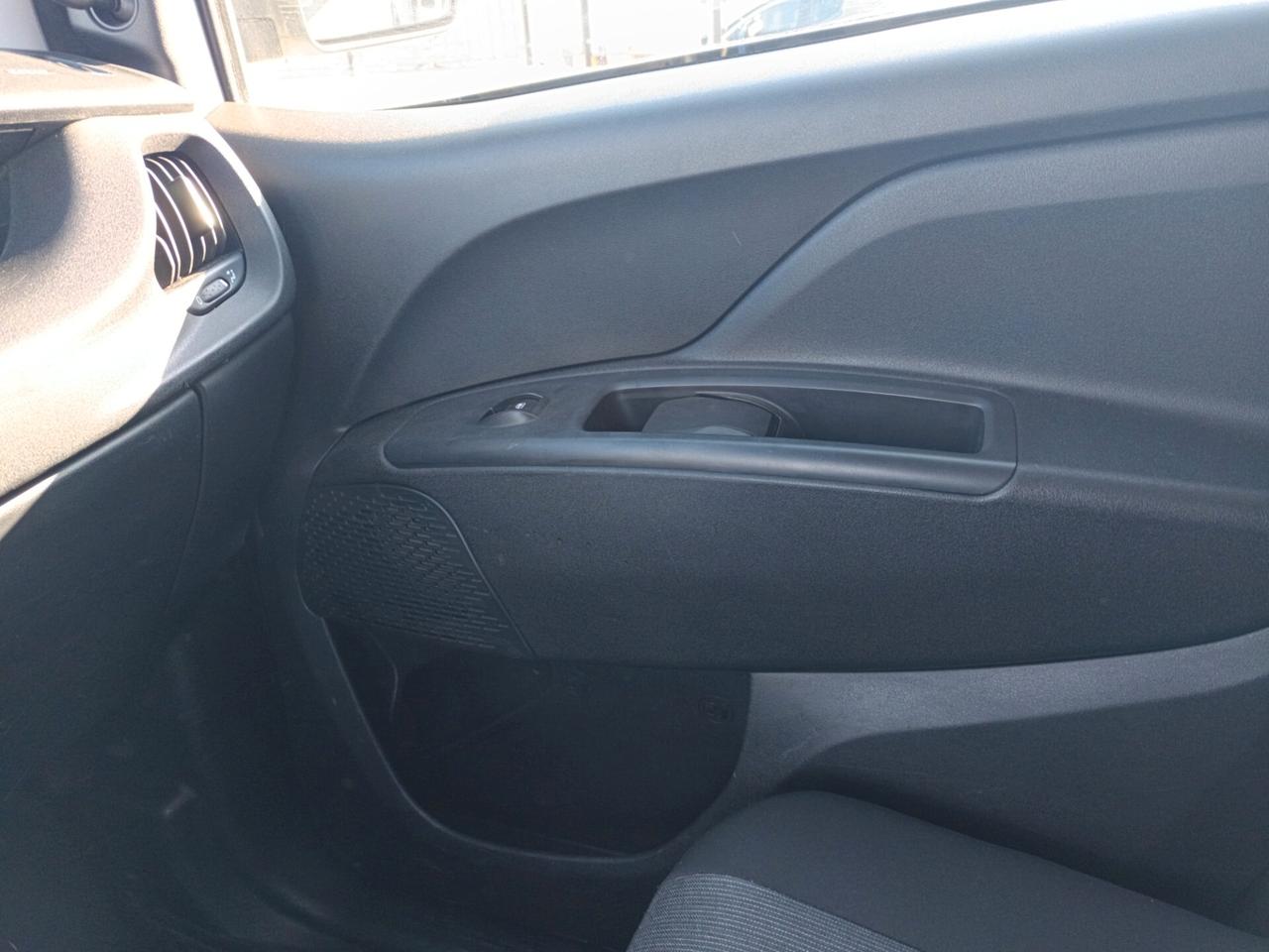 FIAT DOBLO' MAXi LAMIERATO 3 POSTI 1.6 MJT NAV.