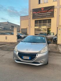 Peugeot 208 1.2 BENZINA NEOPATENTATI 110 MILA KM