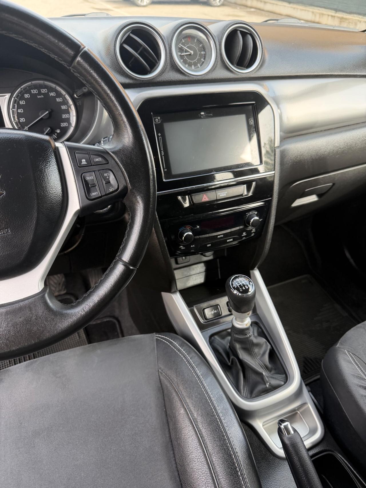 Suzuki Vitara 1.6 - NEOPATENTATI - 12 MESI DI GARANZIA -