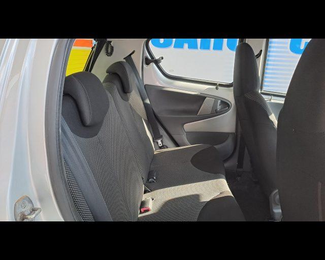 TOYOTA Aygo 5p 1.0 Sol FL - CAMBIO AUTOMATICO