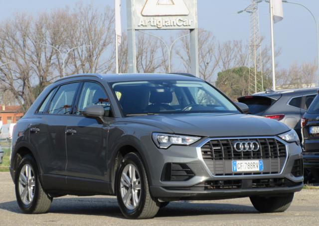 AUDI Q3 35 TDI quattro S tronic Business