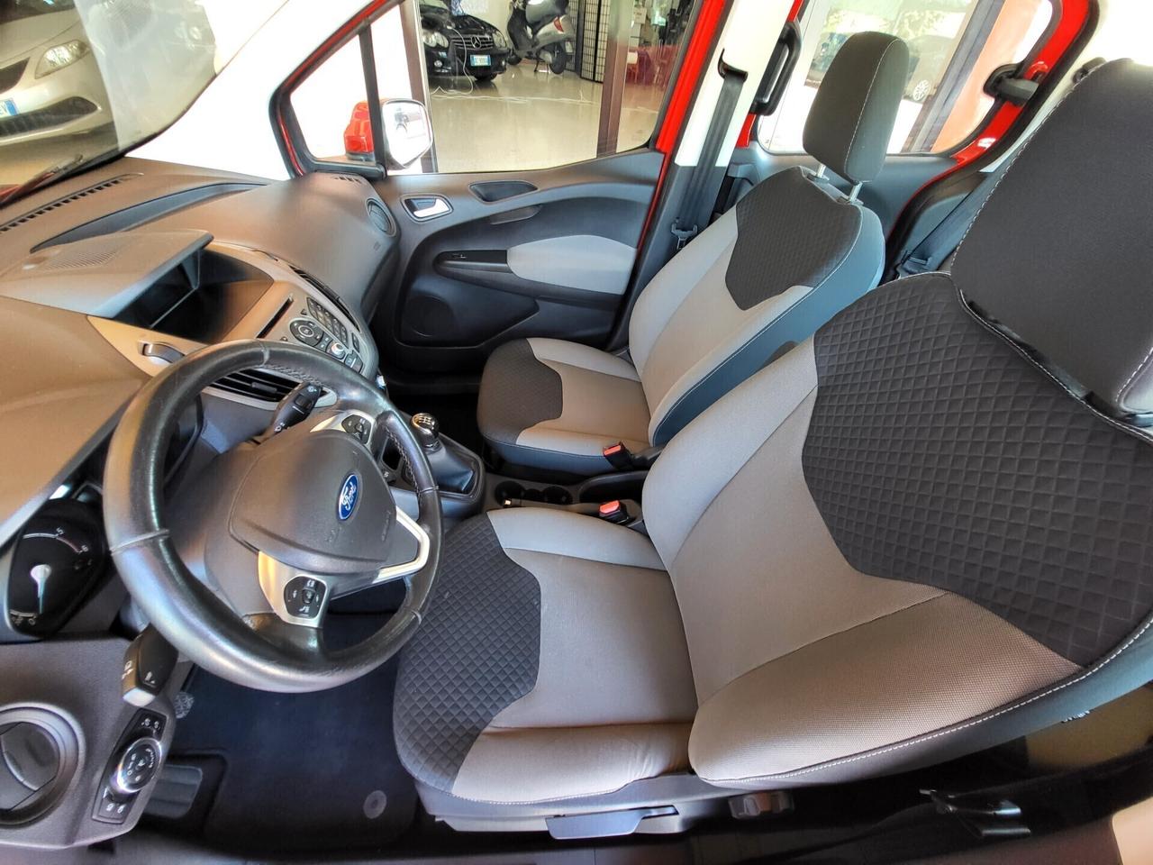 Ford Tourneo Courier 1.5 TDCI 75 CV Sport