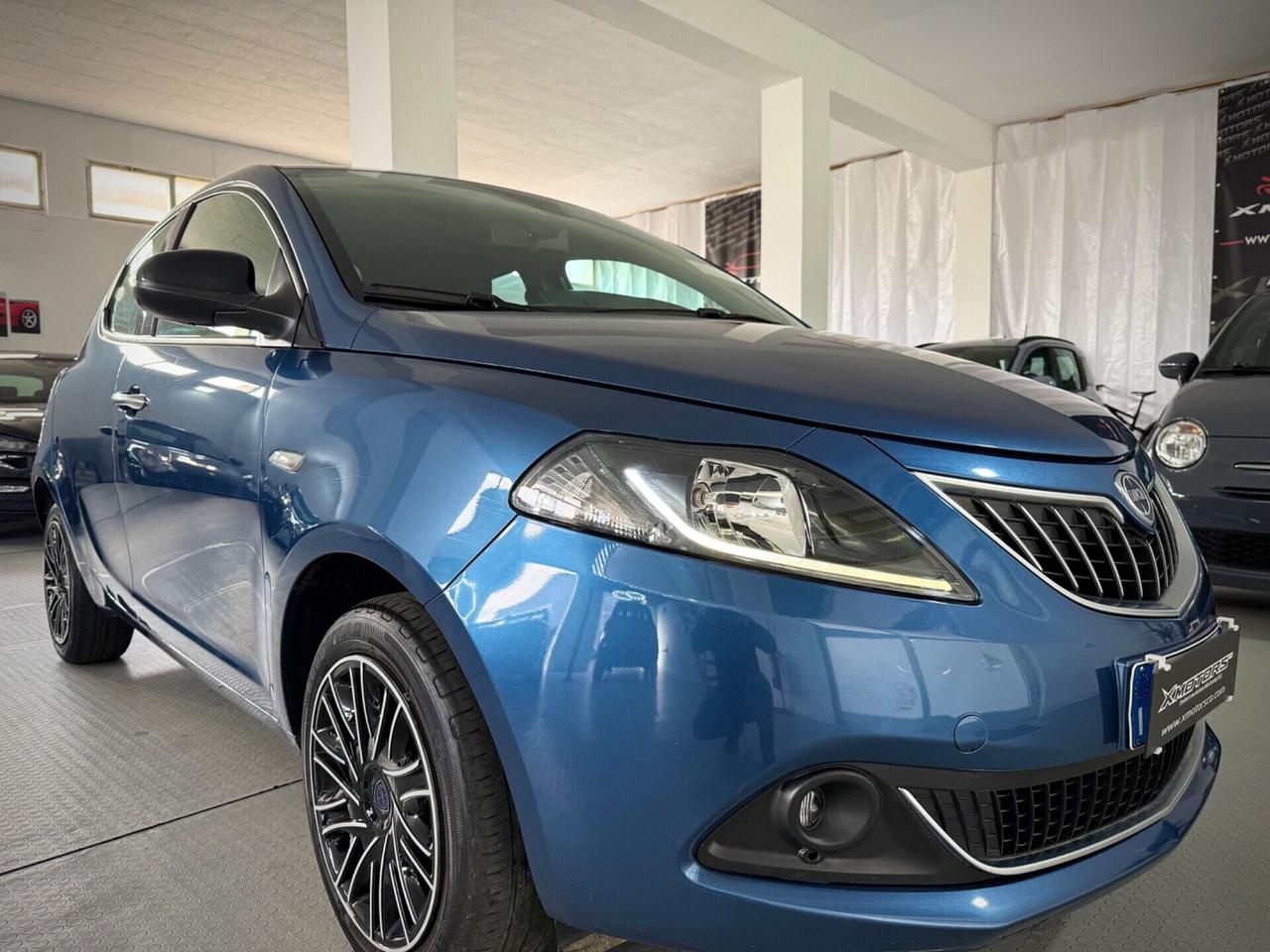 Lancia Ypsilon 1.0 Gold Aziendale 5porte Hybryd