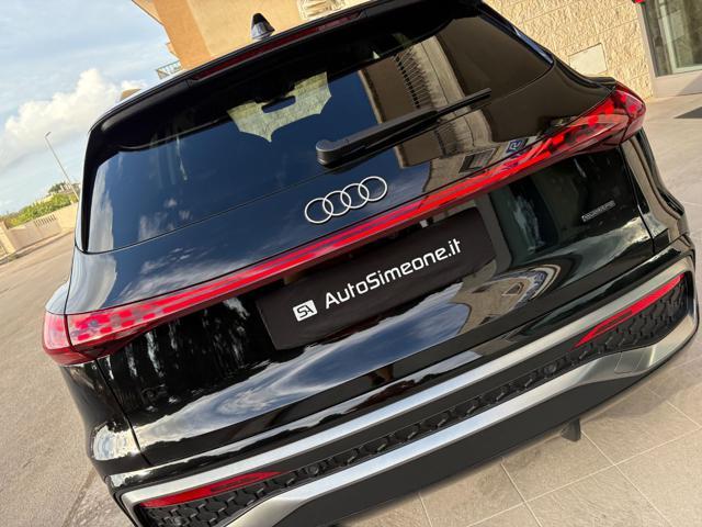 AUDI Q5 2.0 TDI mHEV+ S tronic quattro S line edition.