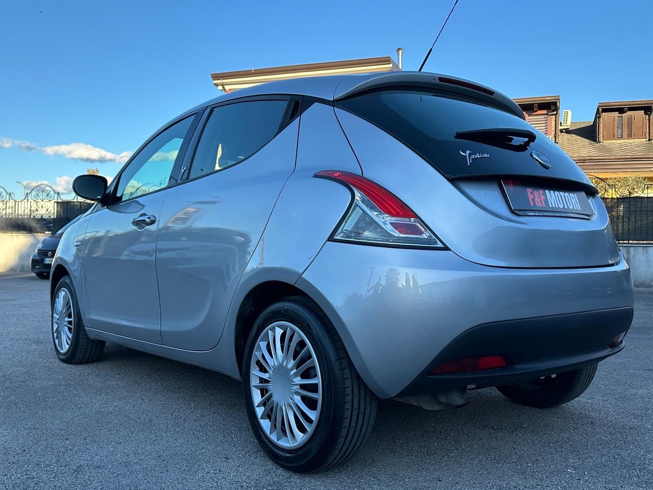 Lancia Ypsilon 1.3 MJT 16V 95 CV S&S Gold 2013