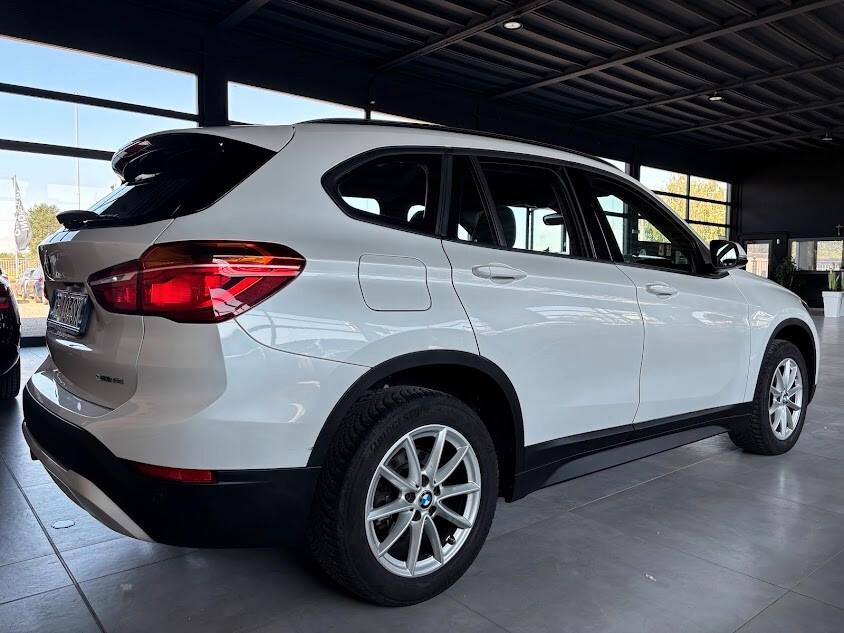 Bmw X1 sDrive18i Advantage 136CV