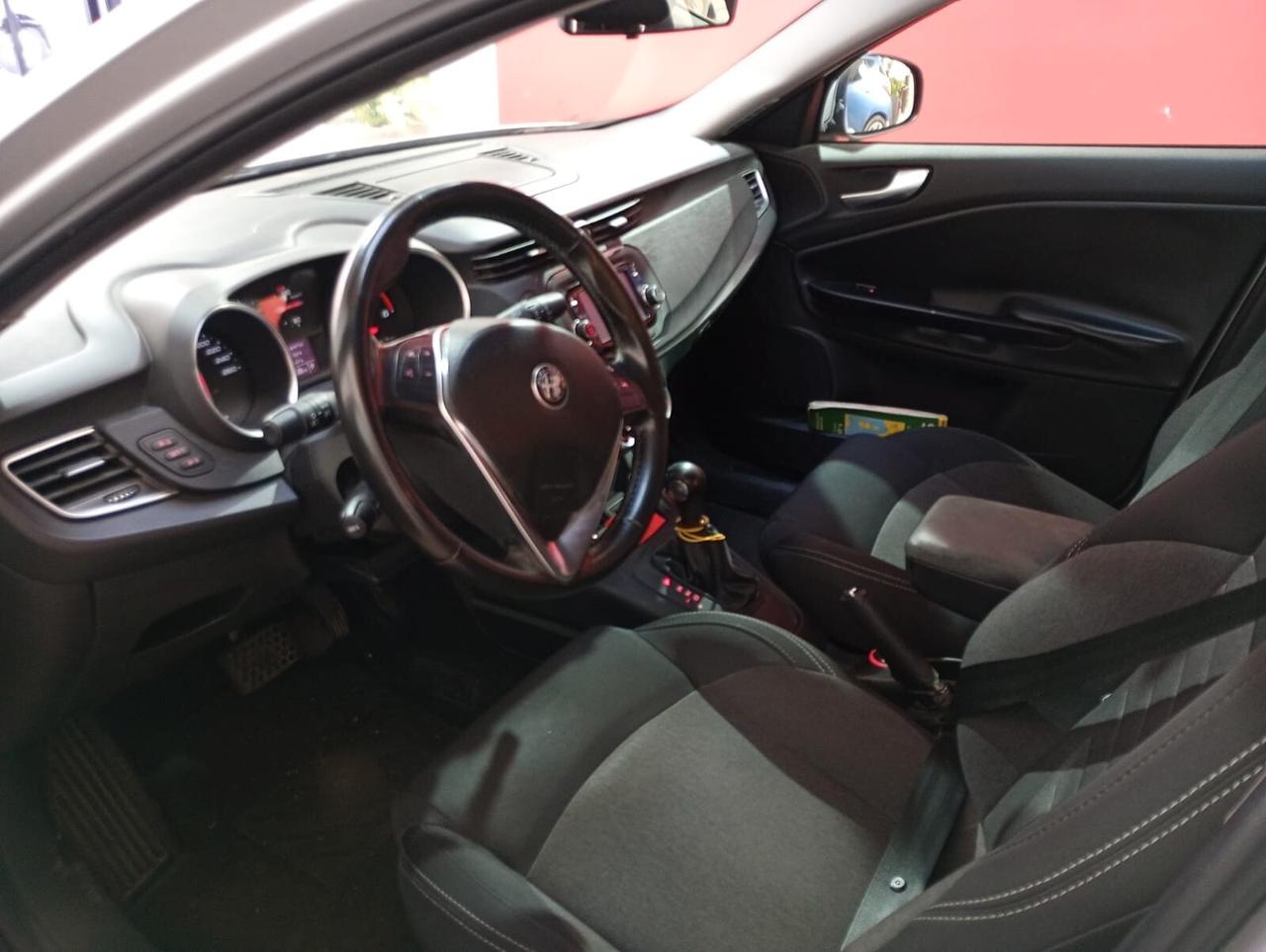 Alfa Romeo Giulietta 1.6 JTDm TCT 120 CV Super