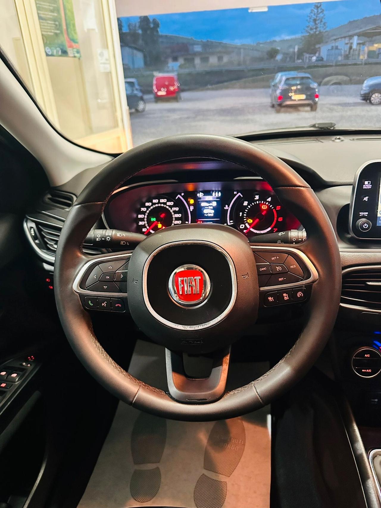 Fiat Tipo 1.6 Mjt S&S 5 porte Sport