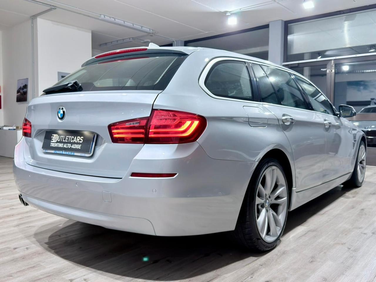 BMW 520d TOURING 190CV AUTO TETTO/PELLE