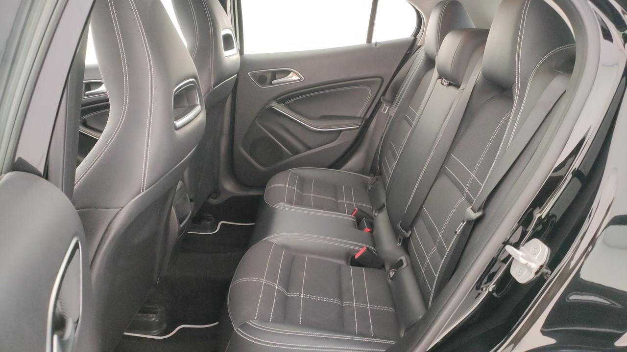 Mercedes-Benz GLA 180 d (cdi) Sport