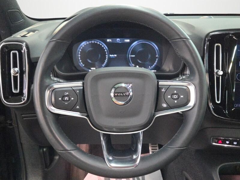 VOLVO XC40 (2017-->) XC40 T4 Recharge Plug-in H...