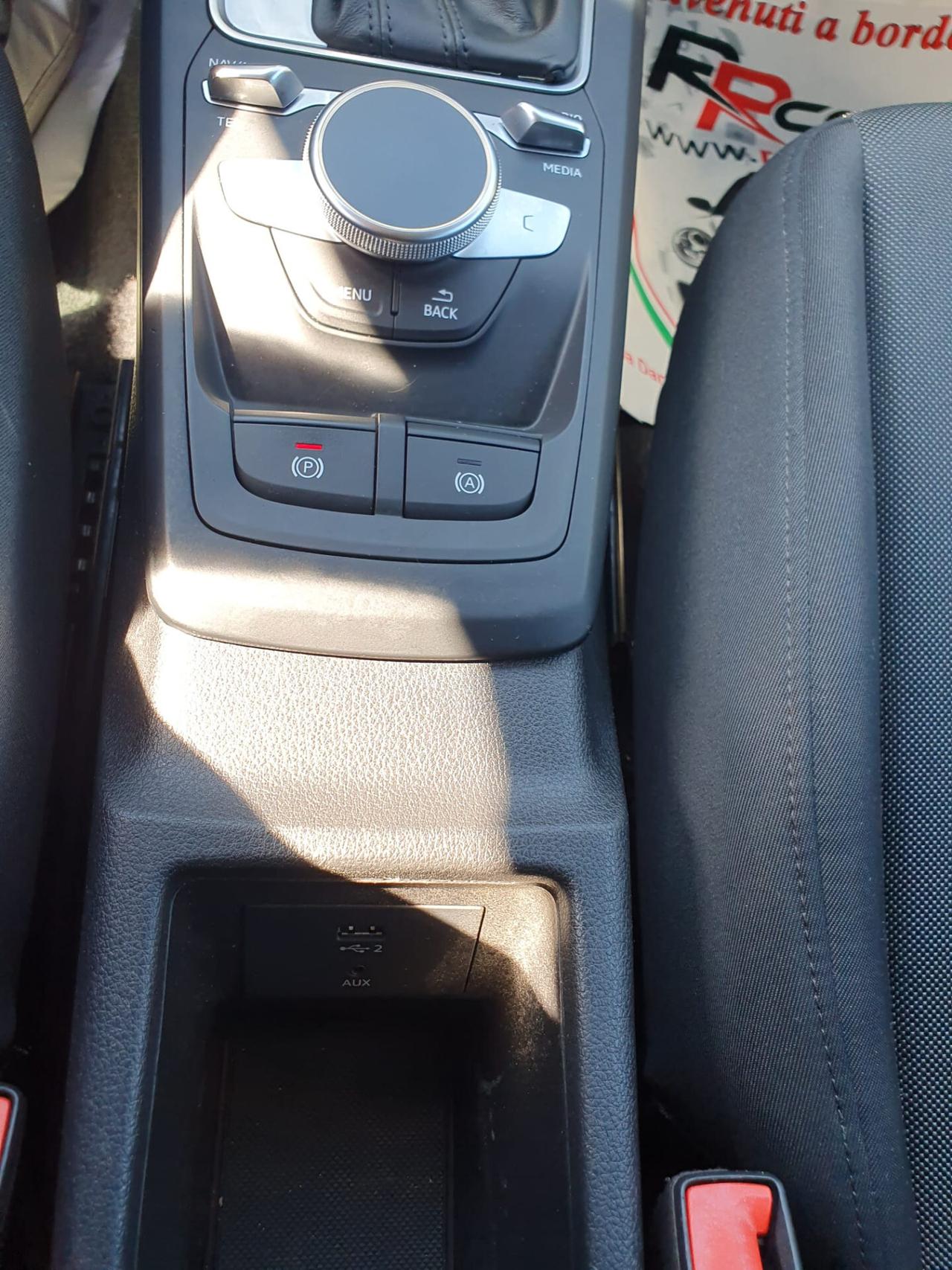 Audi Q2 30 TDI S tronic Business