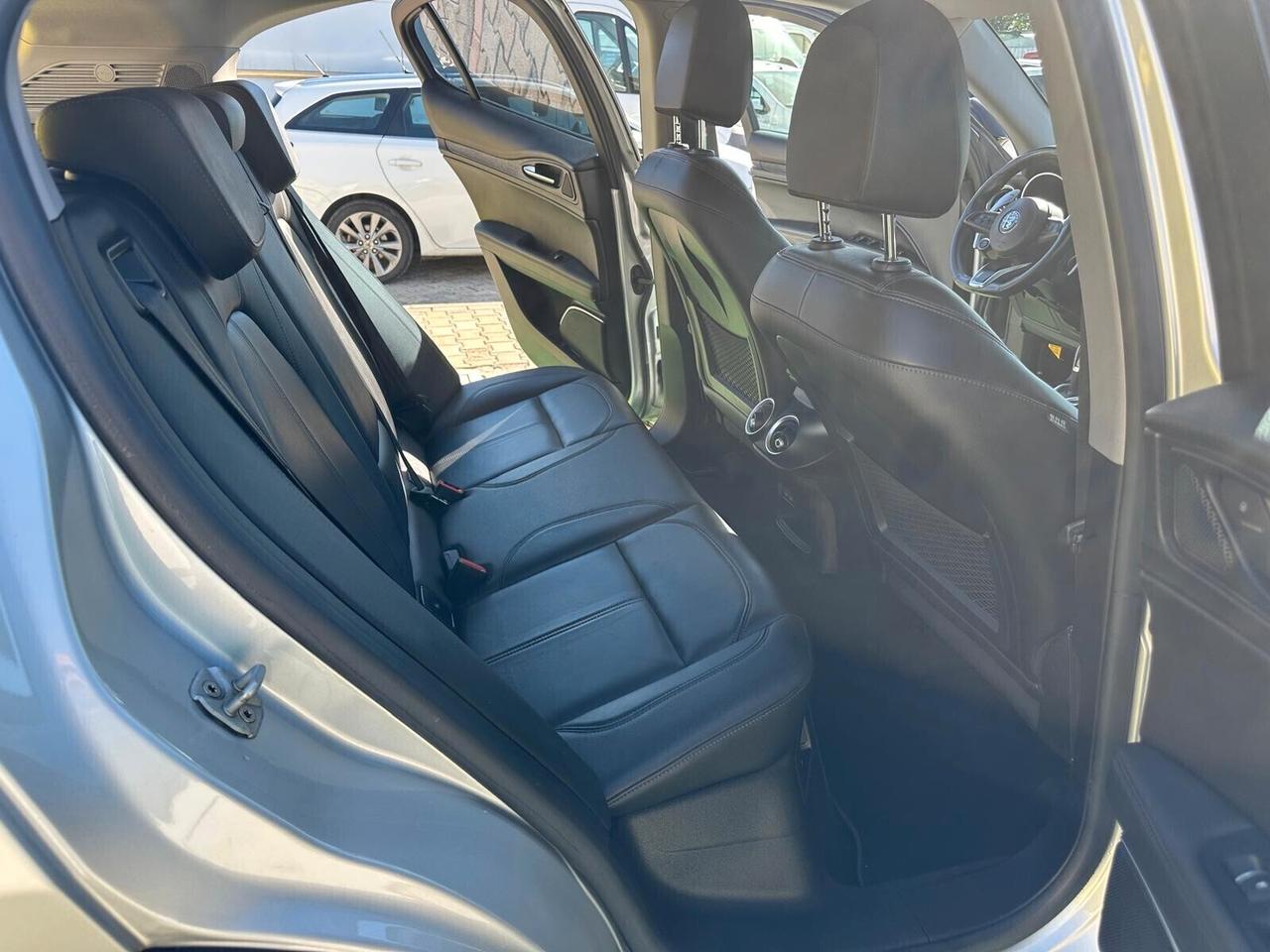 Alfa Romeo Stelvio 2.2 Turbodiesel 190 CV AT8 RWD Super