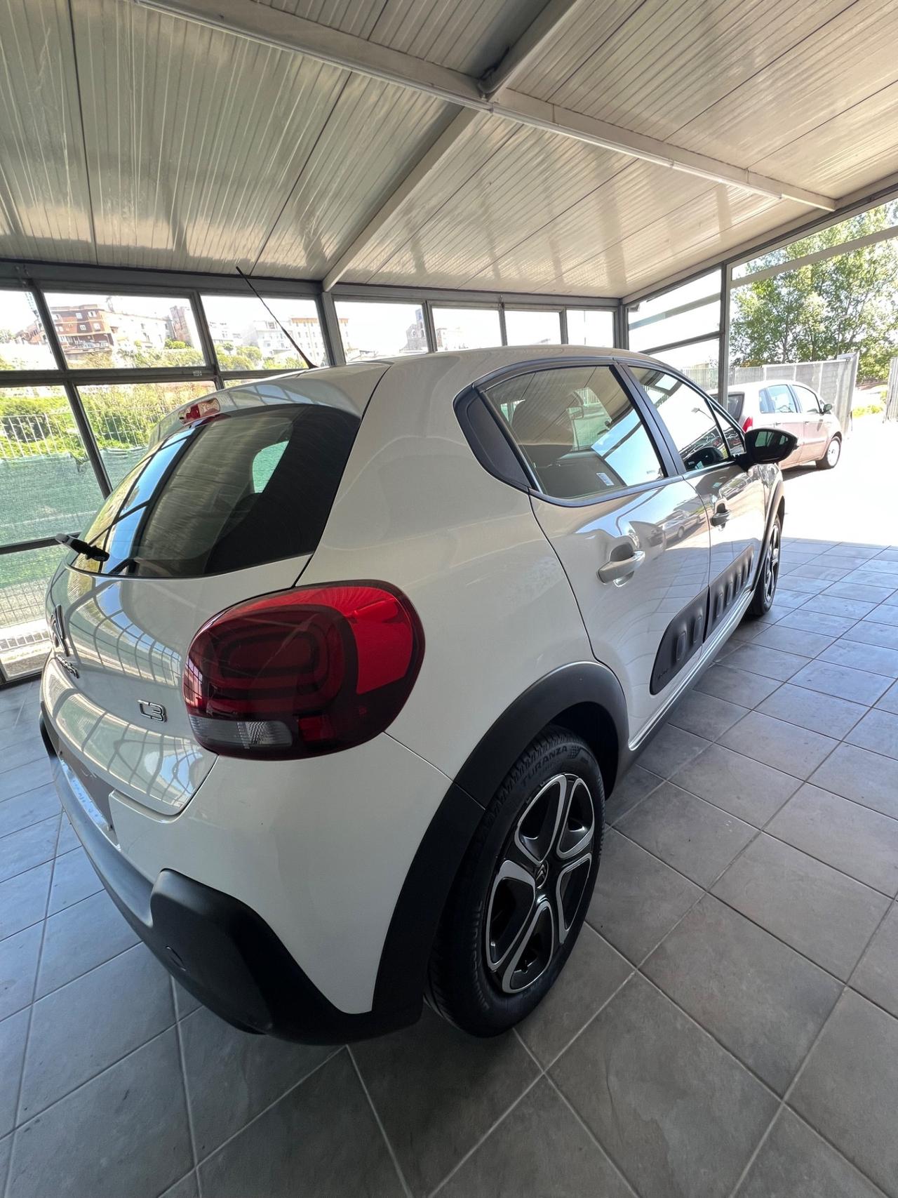 Citroen C3 PureTech 82 S&S Uptown