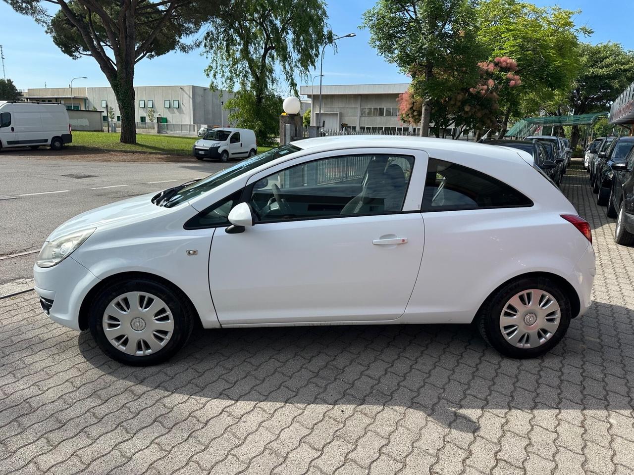 Opel Corsa 1.2 80CV 3 porte GPL-TECH Enjoy