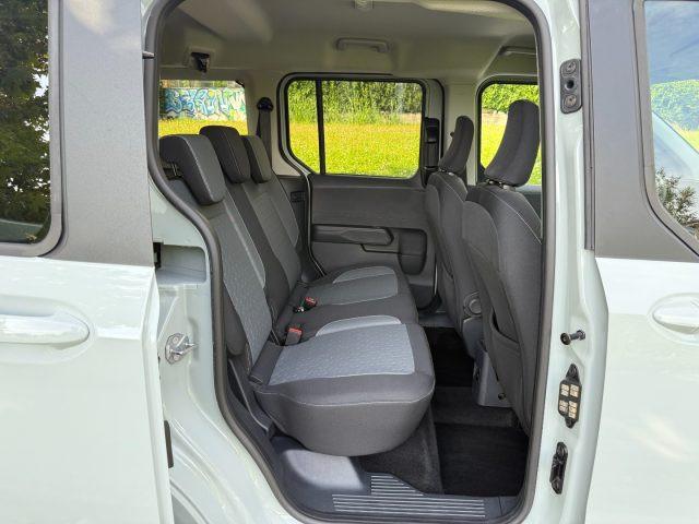 FORD Tourneo Courier 1.0 EcoBoost Titanium IVA ESPOSTA