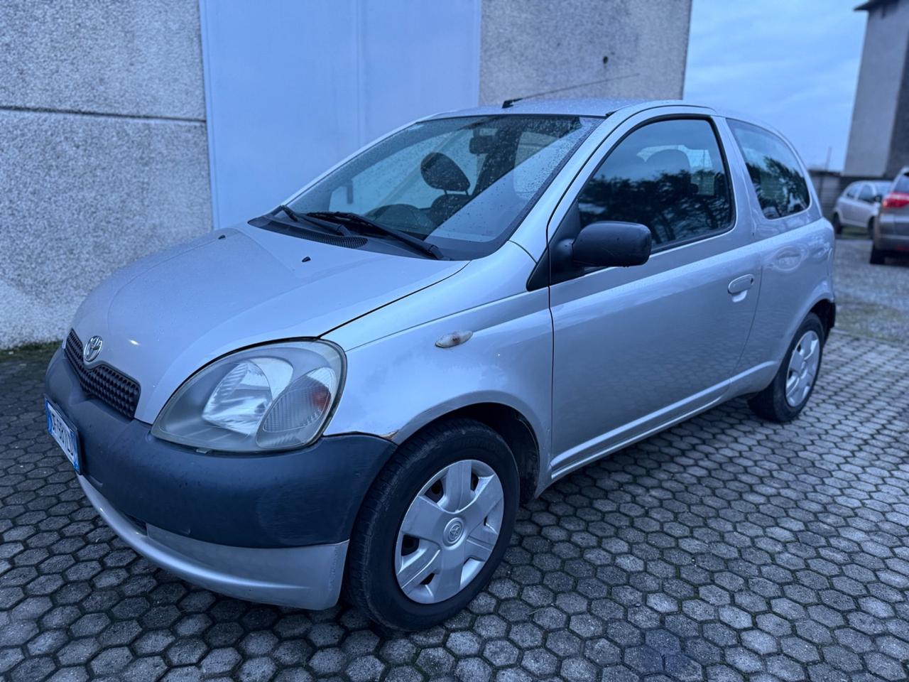 Toyota Yaris 1.0i 16V cat 3 porte