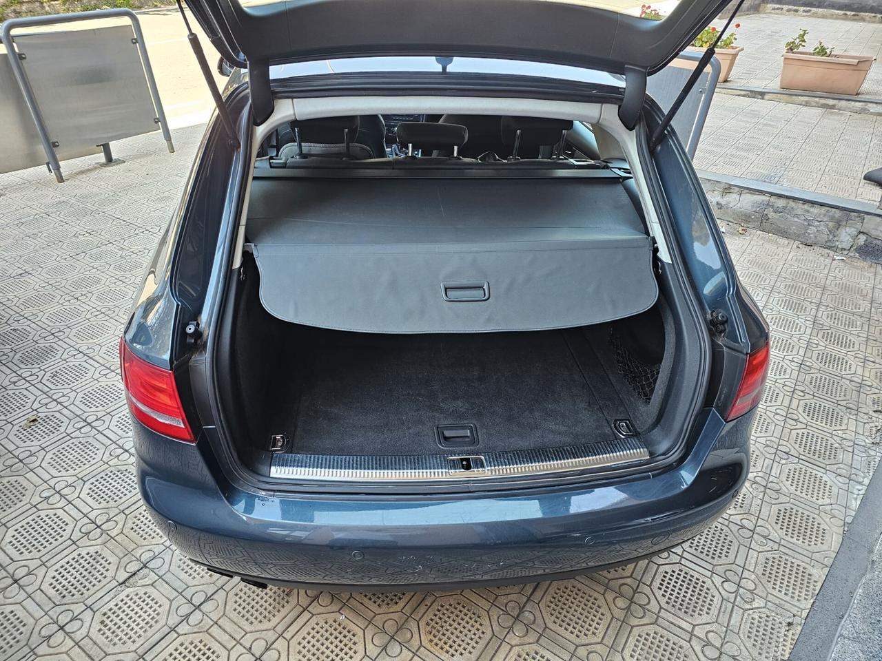 Audi A4 2.0 TDI 143CV S-Line