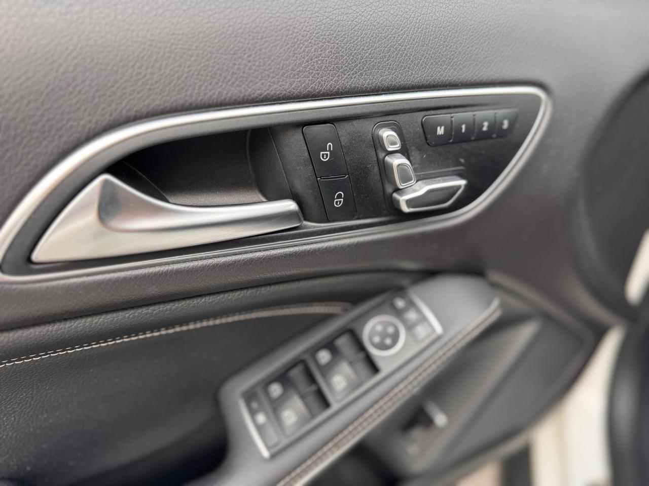 Mercedes-benz GLA 200 Automatic Premium