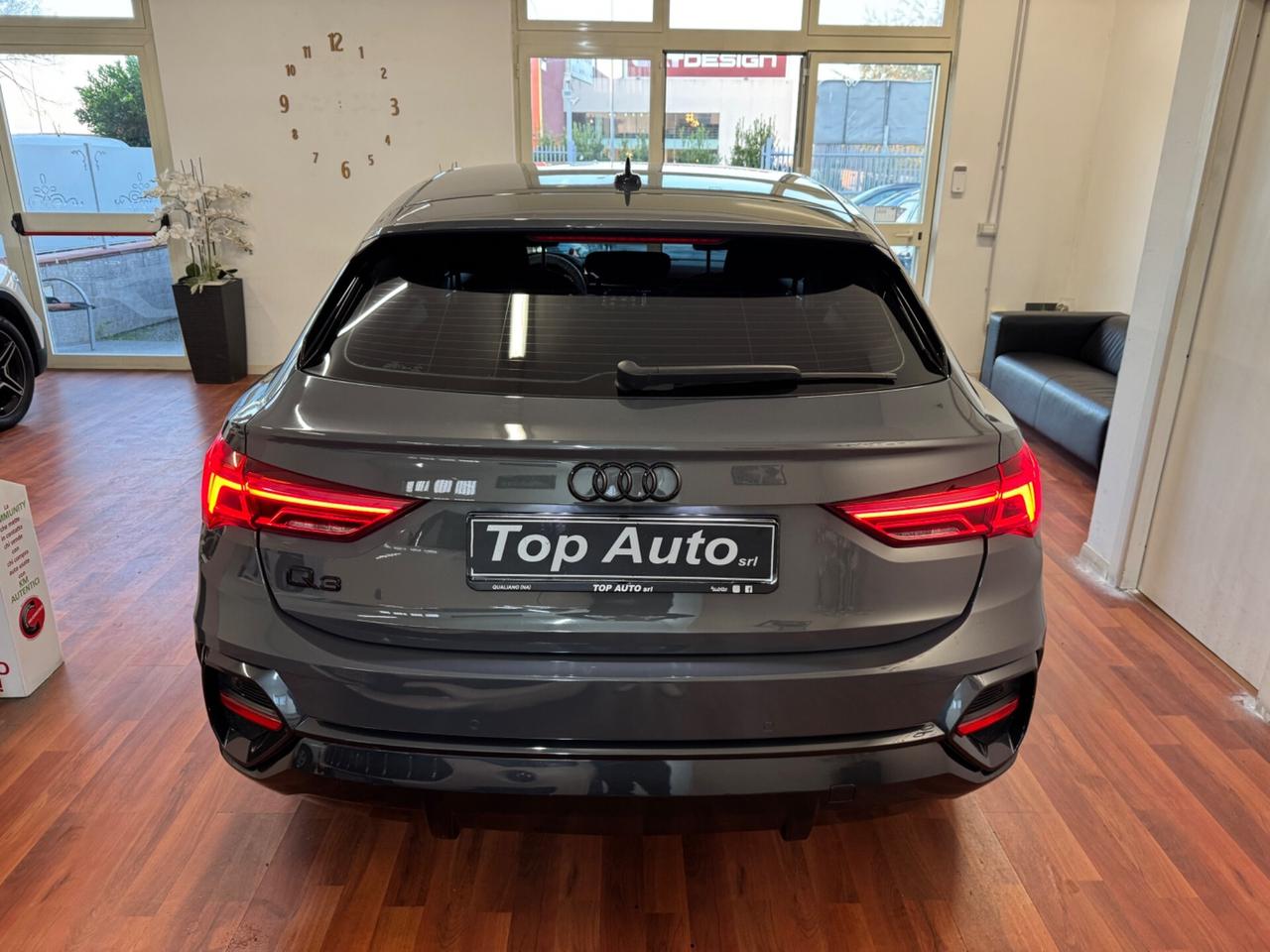 AUDI Q3 SPB 35 TDI S TRONIC IDENTITY BLACK - MY21