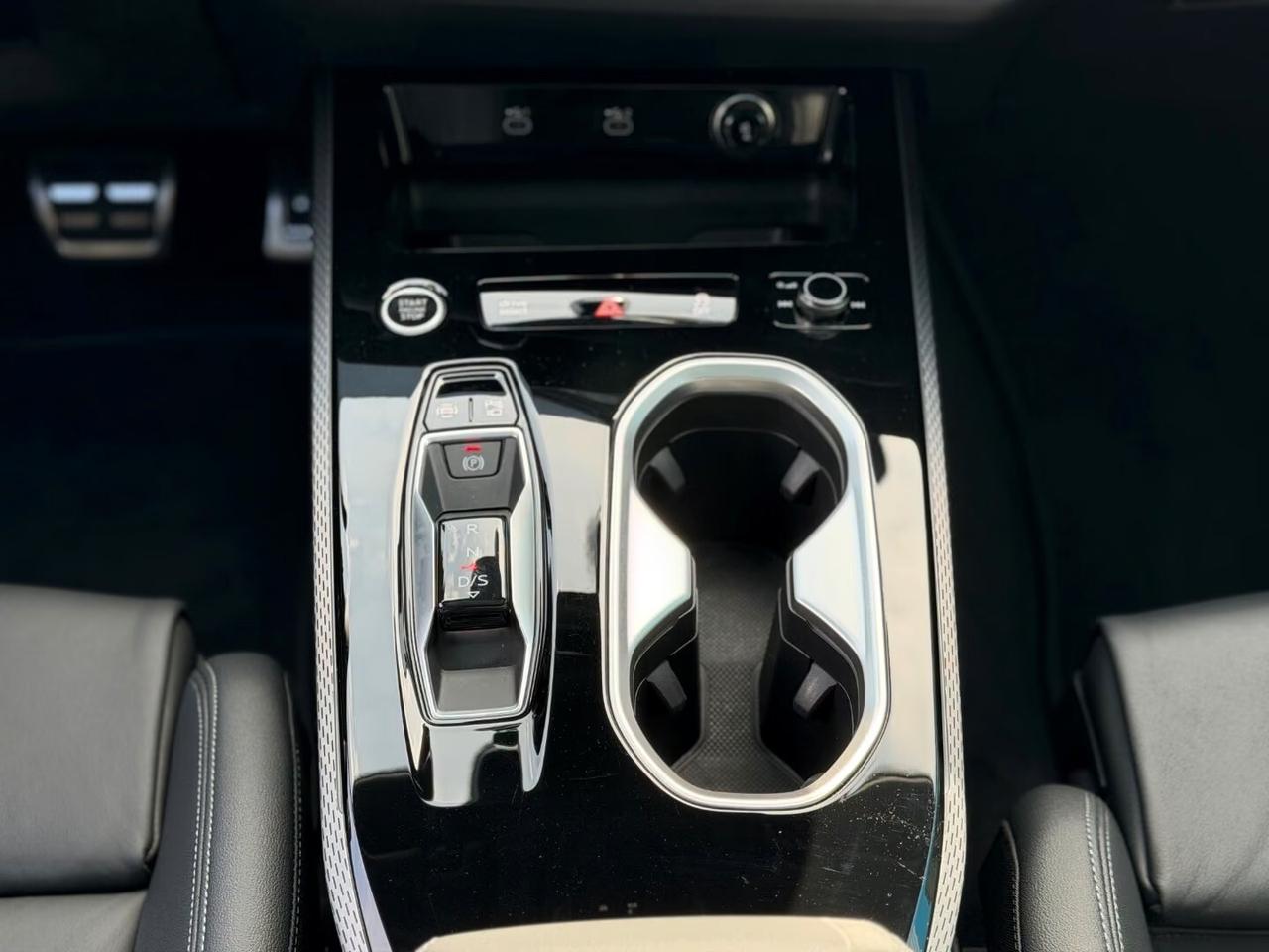 AUDI*A6*AVANT*2.0*TDI*204CV*S-LINE*MATRIX*LED*TETTO*360°*19"*ACC*