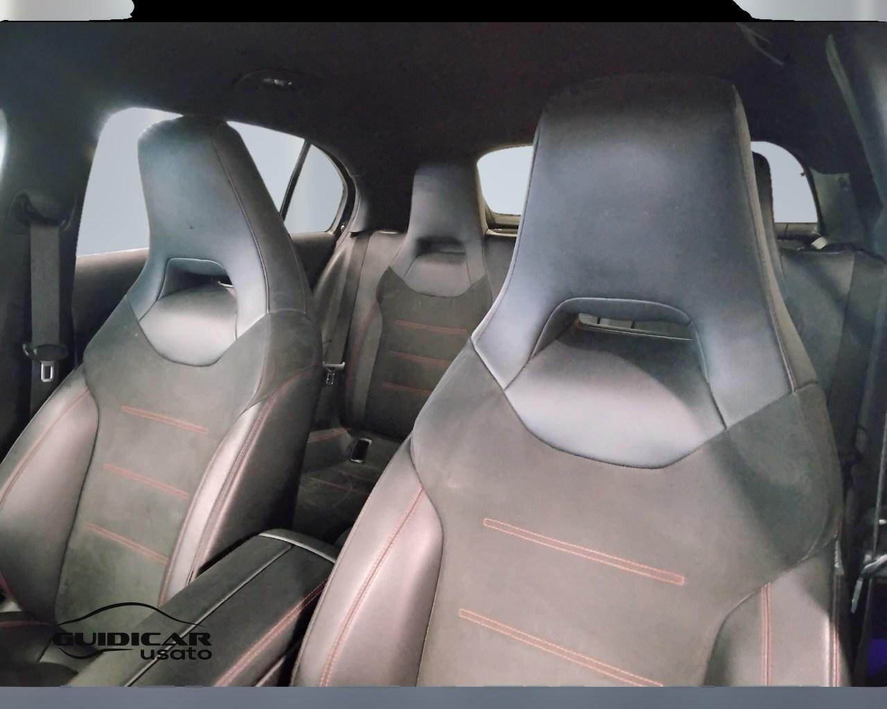 Mercedes-Benz Classe A - W177 2023 - A 180 d AMG Line Advanced Plus auto