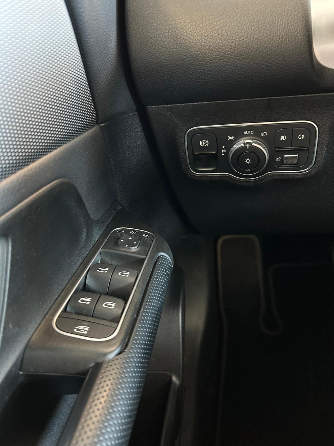 Mercedes-benz GLB 180 d Automatic Business Extra 7 Posti