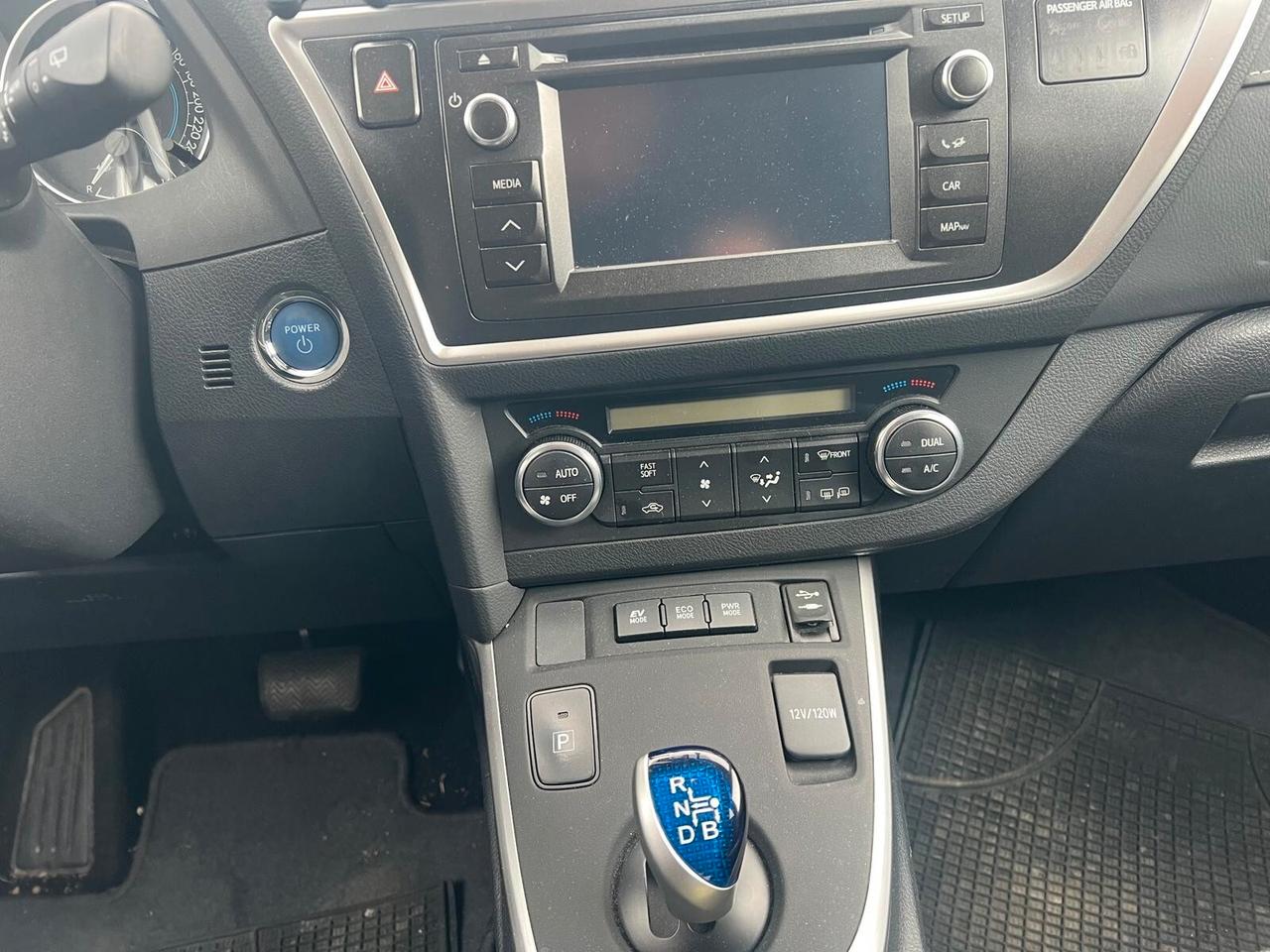 Toyota Auris Touring Sports 1.8 Hybrid Business