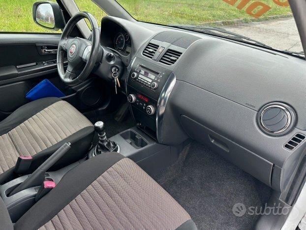 Fiat Sedici 4*2