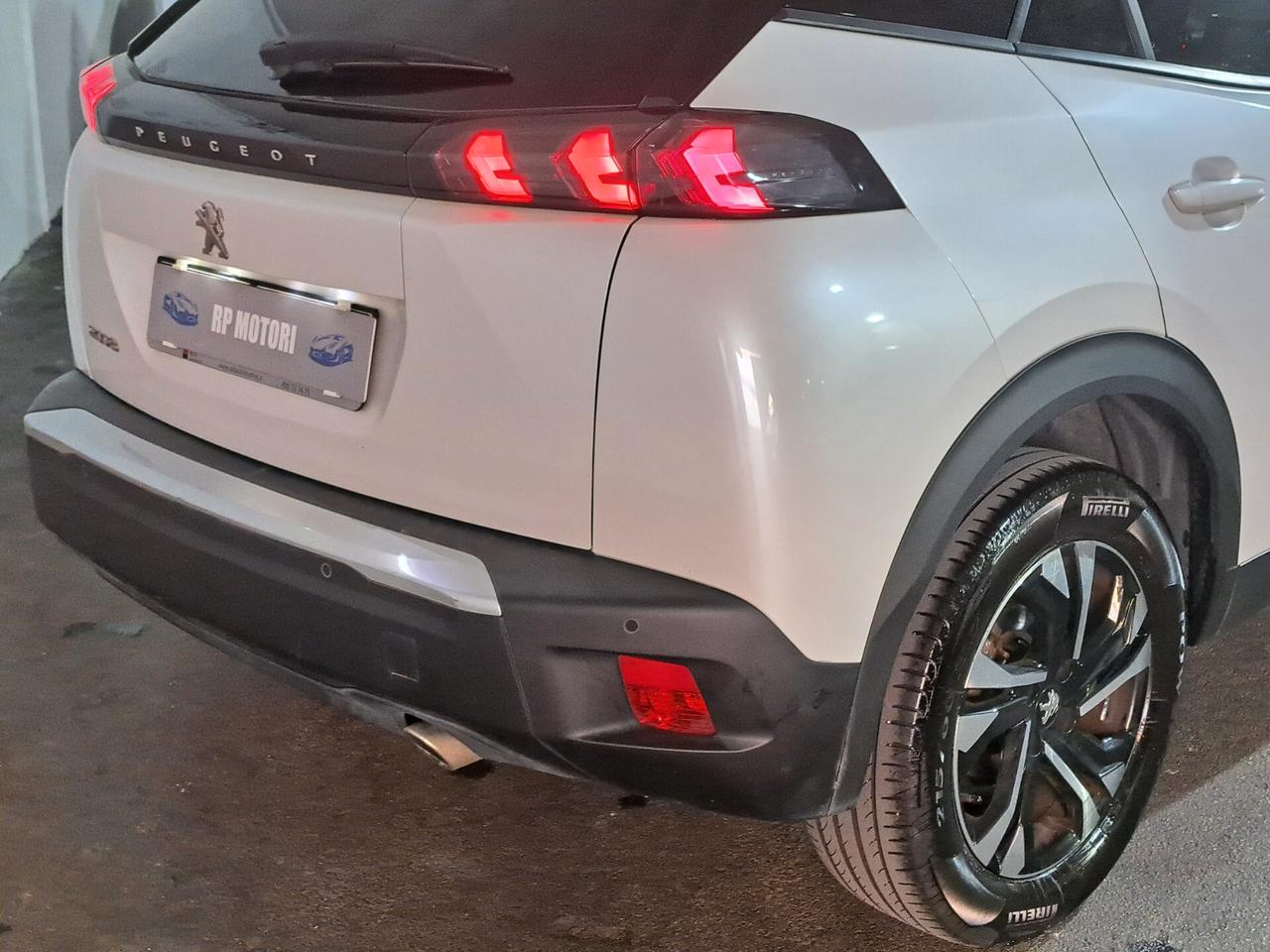 Peugeot 2008 BlueHDi 130 CV Allure