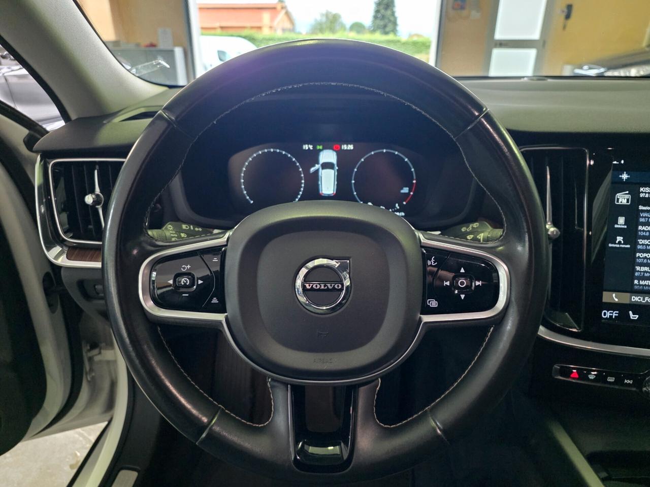 Volvo V60 D4 Geartronic gancio traino, uniproprietario, €6D