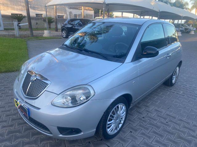 LANCIA Ypsilon 1.2 69 CV New Oro