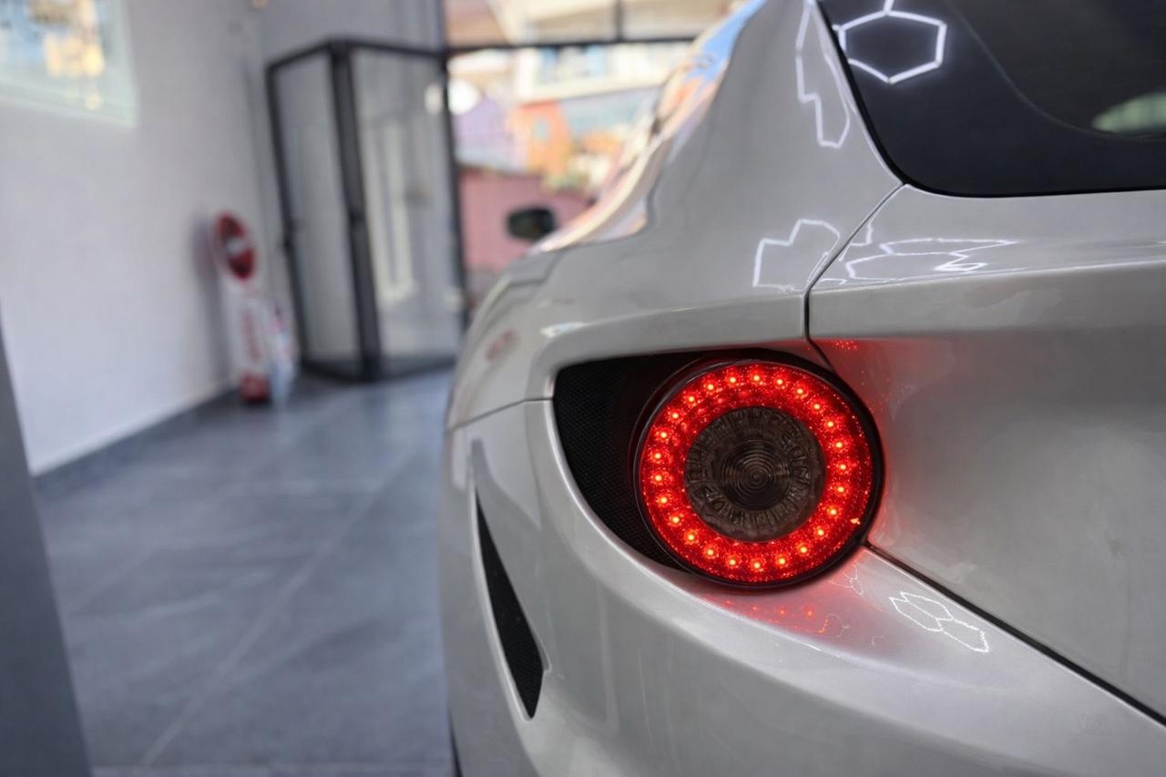 Ferrari FF 2012 Tailor Made – Full Optional – Bianco Perla – Tagliandi Ferrari