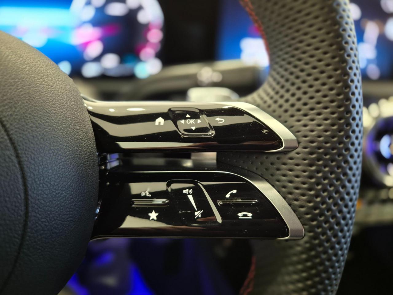 Mercedes A 200 AMG Line Advanced Plus 7G-DCT IN PROMO