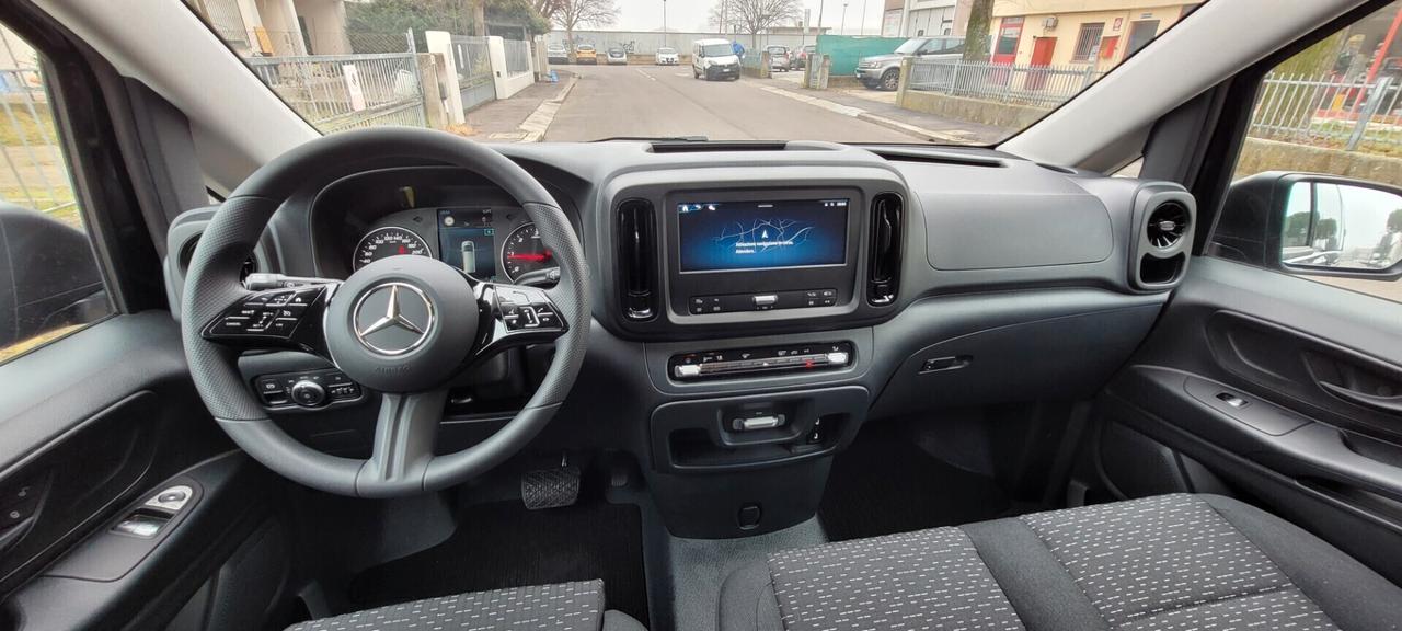 Mercedes Vito 2.0 Tourer Long 9 POSTI